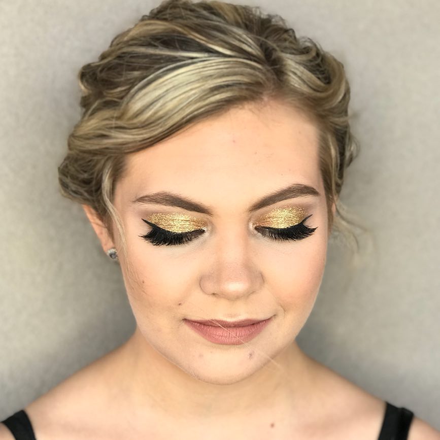 Prom makeup – by Lela